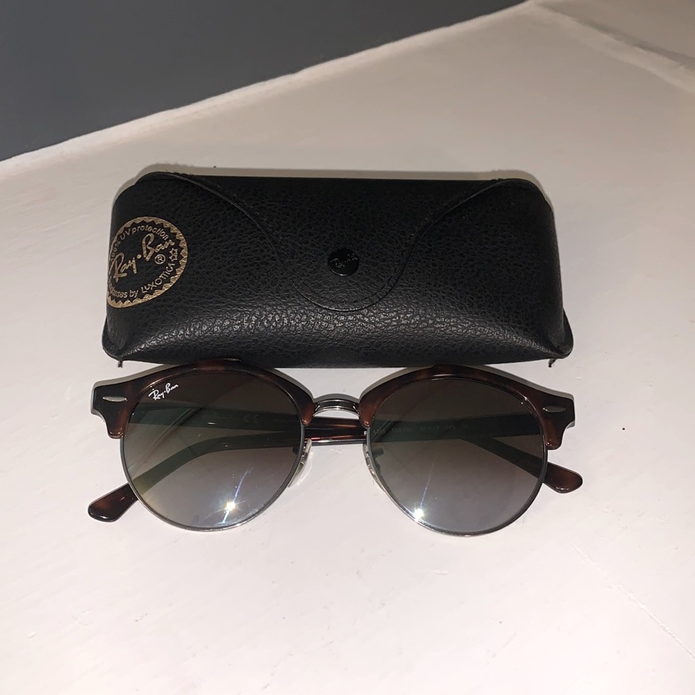 Ray Ban Sunglasses - perfect condition
